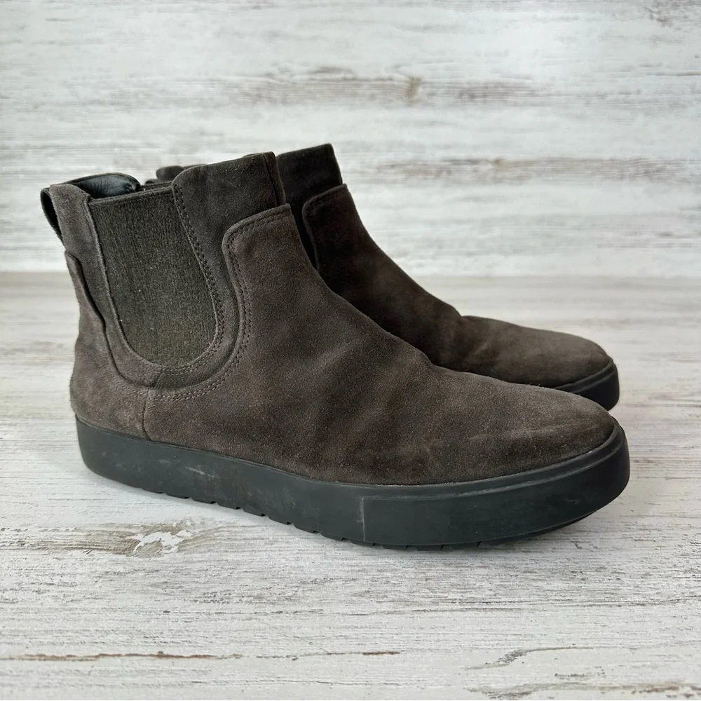 VINCE Lowell Water Repellent Suede Leather Chelsea Boots Brown 8.5